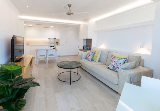 Apartment in Playa de Gandía - Elegante Apartamento familiar de 2 dormitorios, piscinas y vistas al Mar Apartment in Playa de Gandía - Elegante Apartamento familiar de 2 dormitorios, piscinas y vistas al Mar