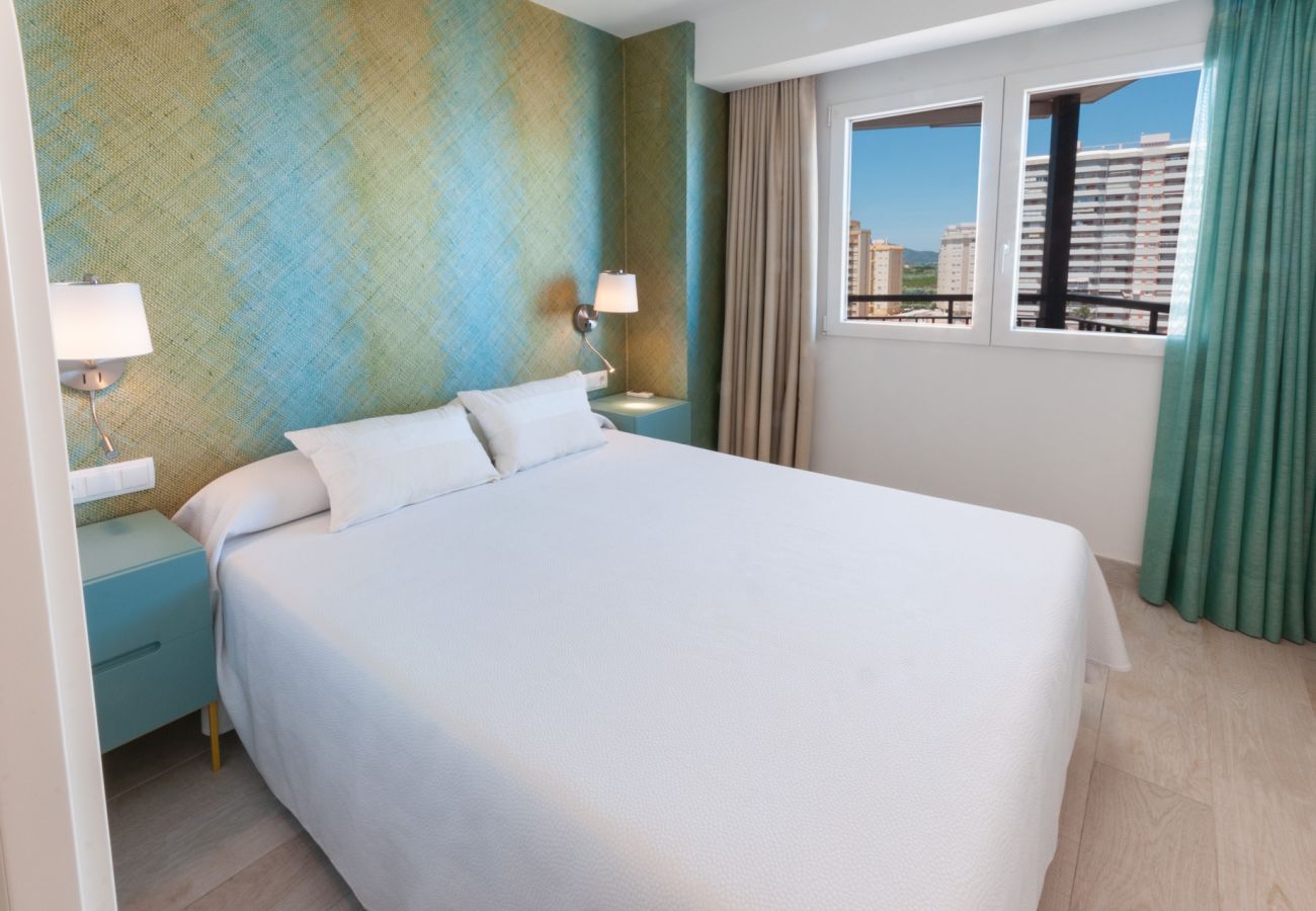 Apartment in Playa de Gandía - Elegant 2-bedroom family apartment, swimming pools and sea views - FAMILIES ONLY