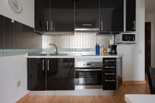 Apartment in Las Palmas de Gran Canaria - HomeForGuest Two-bedroom Apartment in the heart of Triana