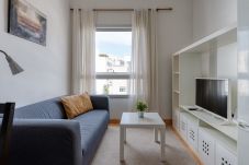Apartment in Las Palmas de Gran Canaria - HomeForGuest Two-bedroom Apartment in the heart of Triana