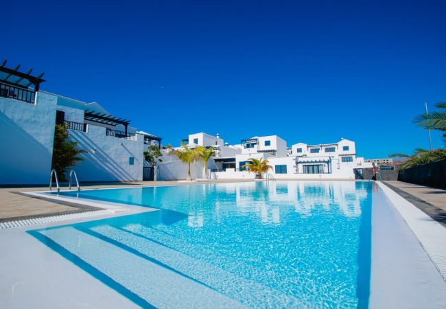 House in Playa Blanca - La niña bonita - poolside villa with sea views House in Playa Blanca - La niña bonita - poolside villa with sea views