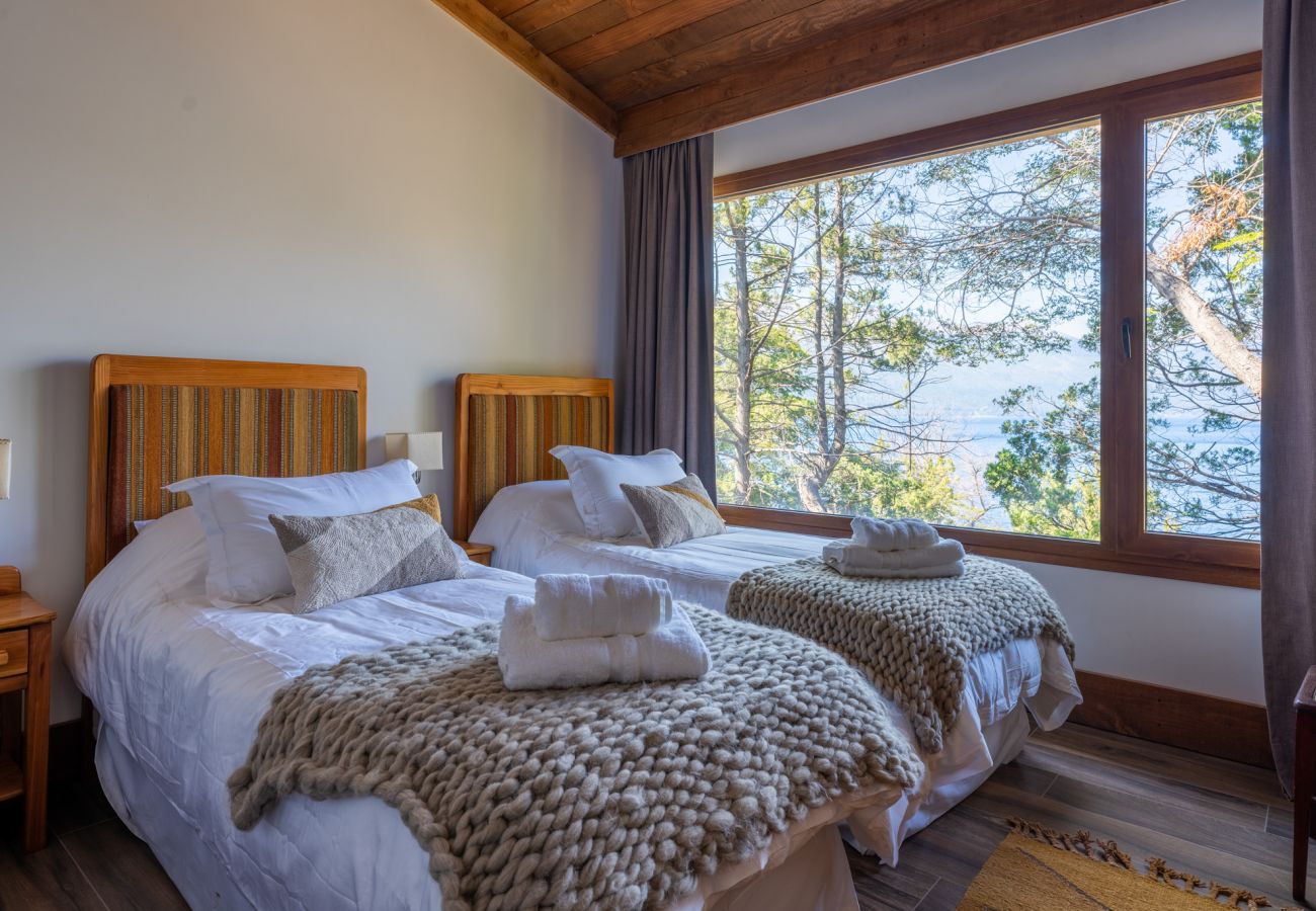 Apartment in San Carlos de Bariloche - LENGA 2D Premium Apartment View + Pool - Arelauquen