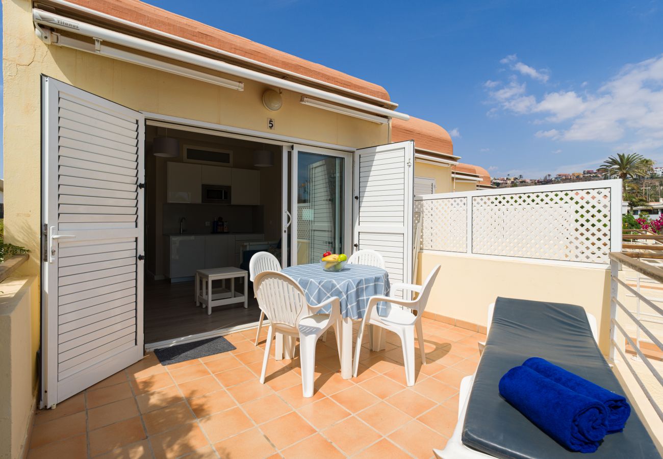 Apartment in San Bartolomé de Tirajana - HomeForGuest Modern Apartment in San Agustin 2 min from the beach