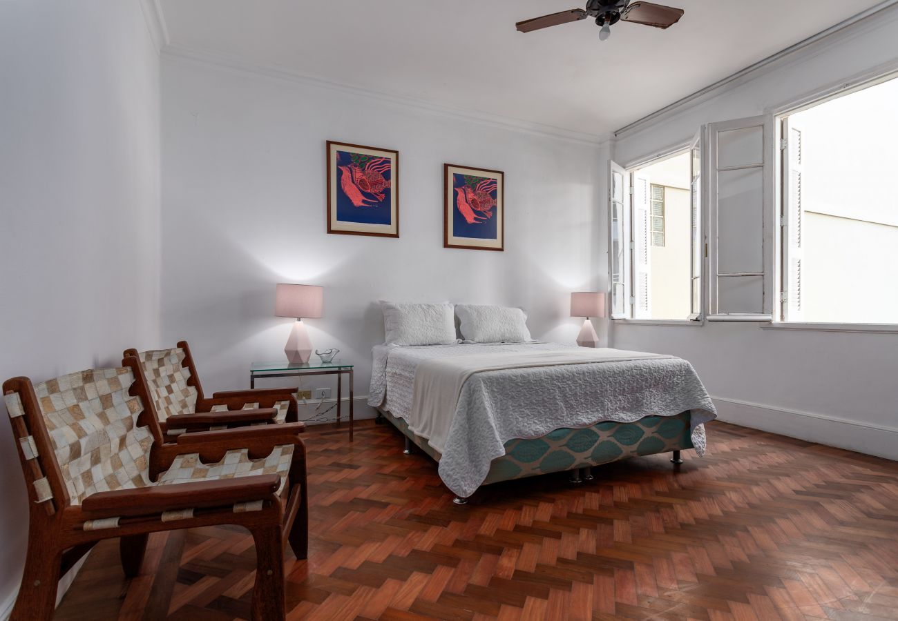 Apartment in Rio de Janeiro - Sea view, 50 metres from the beach | BI701