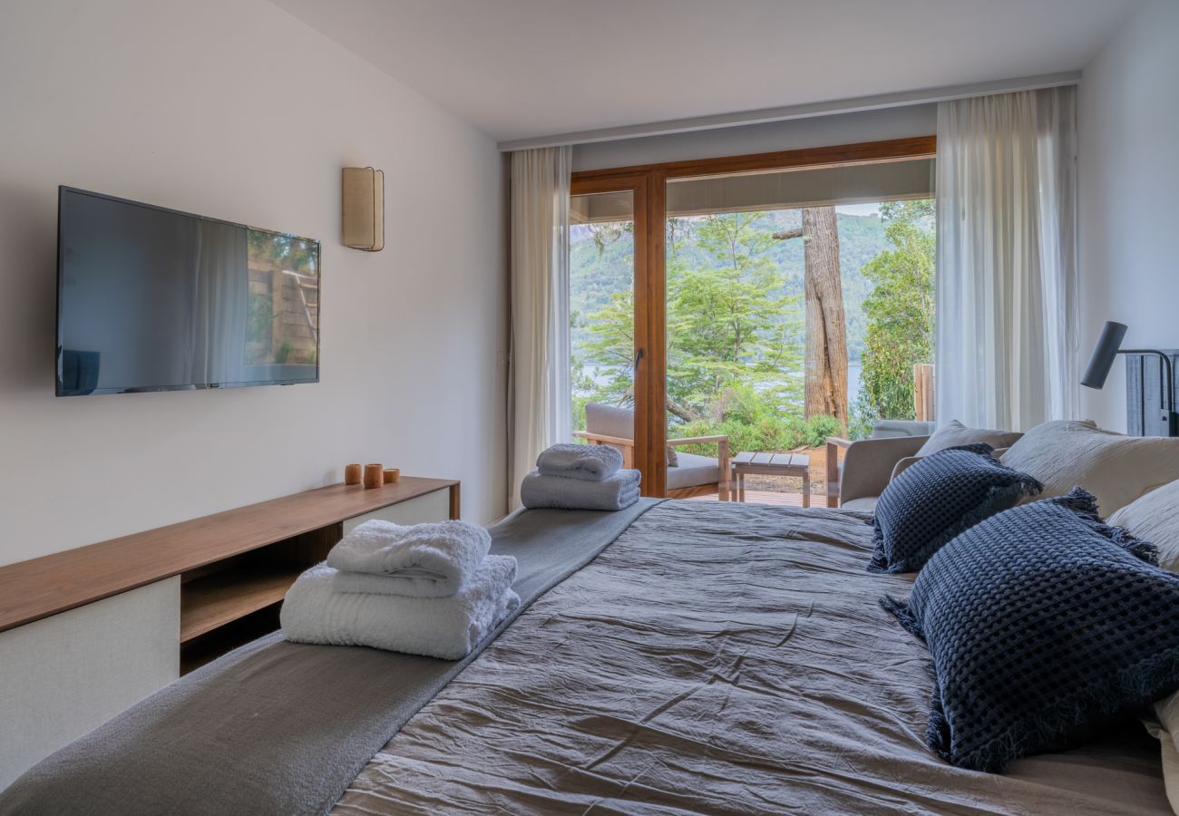 Apartment in San Carlos de Bariloche - CIPRES 02 Lakefront with hill views