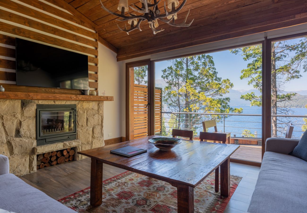 Apartment in San Carlos de Bariloche - LENGA 2 C  Apartment overlooking Lake Gutierrez