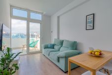 Apartment in Las Palmas de Gran Canaria - HomeForGuest Apartment with terrace near Las Canteras