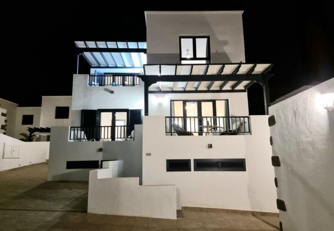 Apartment in Playa Blanca - Planta alta - Villa Arosa Apartment in Playa Blanca - Planta alta - Villa Arosa