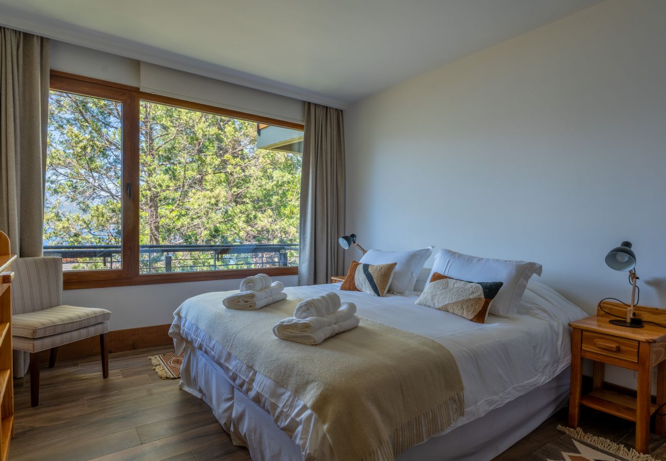 Apartment in San Carlos de Bariloche - LENGA 1 C – Lake view from first floor Apartment in San Carlos de Bariloche - LENGA 1 C – Lake view from first floor