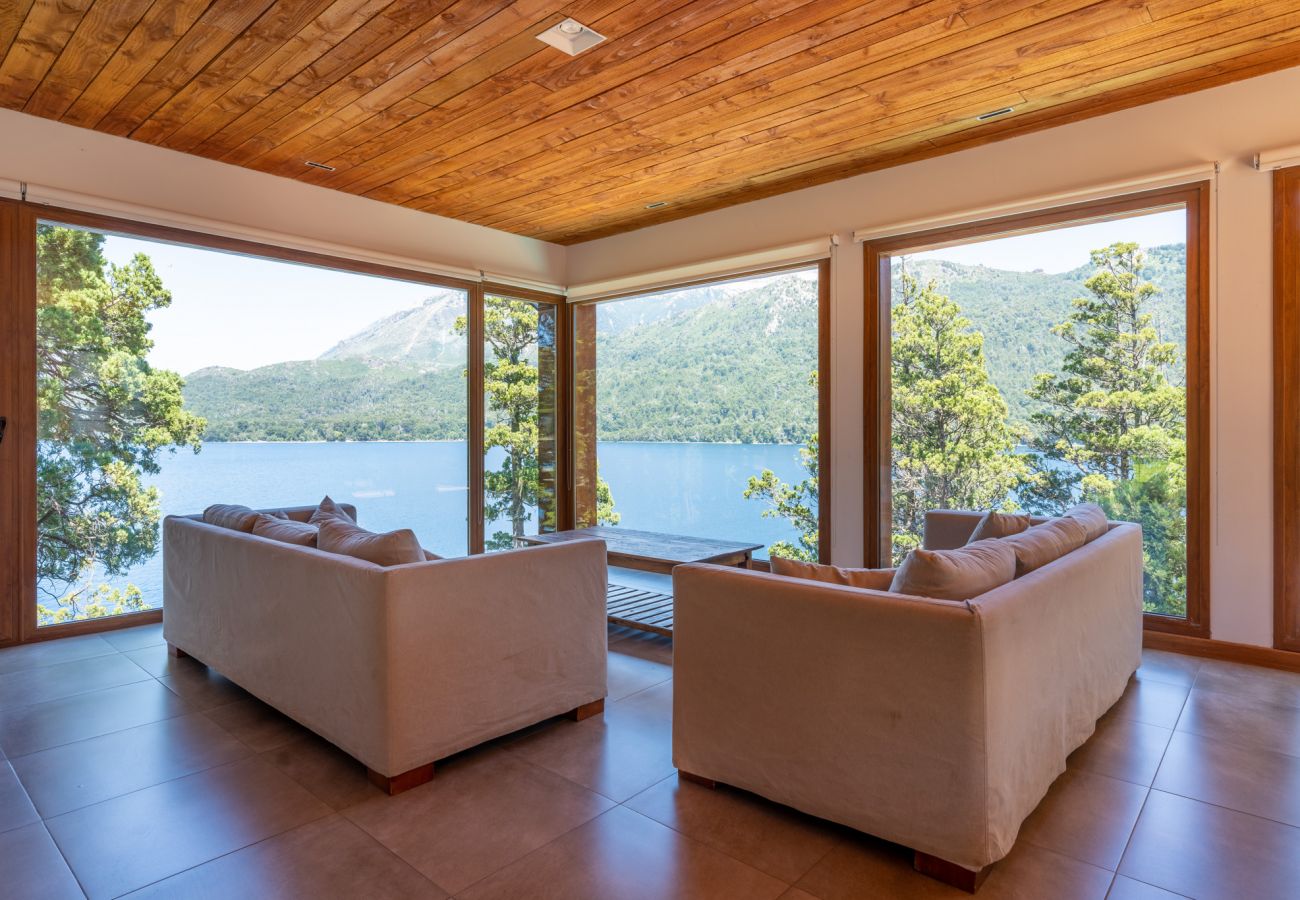 Apartment in San Carlos de Bariloche - LENGA 1 C – Lake view from first floor Apartment in San Carlos de Bariloche - LENGA 1 C – Lake view from first floor