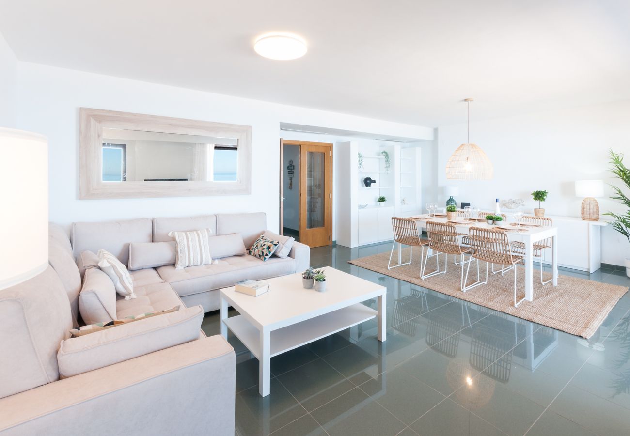 Apartment in Playa de Gandía - Apartment for a Premium holidays face to the Sea Apartment in Playa de Gandía - Apartment for a Premium holidays face to the Sea