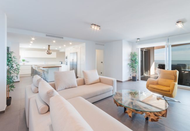  in Playa de Gandía - Wonderful holidays in a luxurious flat.