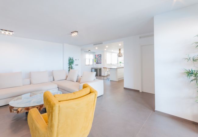 Apartment in Playa de Gandía - Wonderful holidays in a luxurious flat. Apartment in Playa de Gandía - Wonderful holidays in a luxurious flat.
