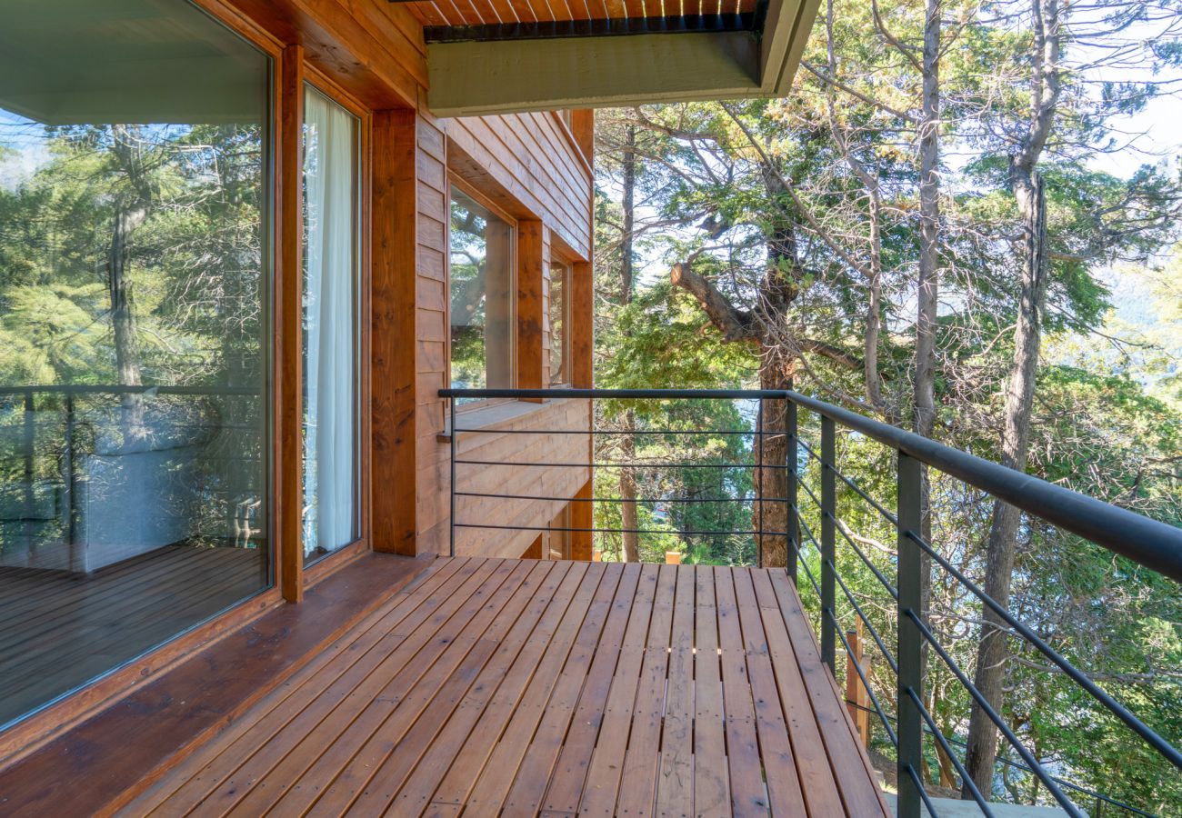 Apartment in San Carlos de Bariloche - LENGA 1 D Amaizing Apartment Pool + Lake View