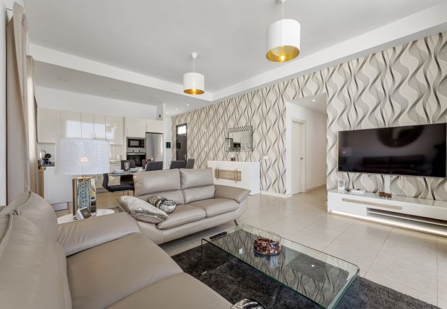 Villa in Playa Blanca - Villa La Sombrera Villa in Playa Blanca - Villa La Sombrera