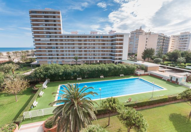 Apartment in Playa de Gandía - Condo in front of the Beach, Airco and lovely sunny terrace.  Apartment in Playa de Gandía - Condo in front of the Beach, Airco and lovely sunny terrace.