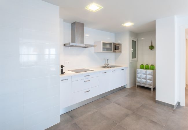 Apartment in Playa de Gandía - Condo in front of the Beach, Airco and lovely sunny terrace.  Apartment in Playa de Gandía - Condo in front of the Beach, Airco and lovely sunny terrace.