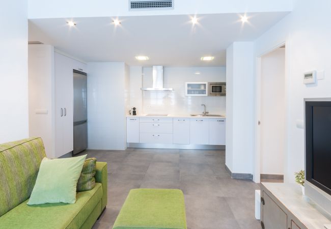 Apartment in Playa de Gandía - Condo in front of the Beach, Airco and lovely sunny terrace.  Apartment in Playa de Gandía - Condo in front of the Beach, Airco and lovely sunny terrace.