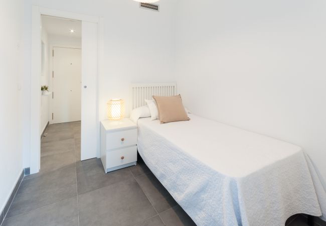 Apartment in Playa de Gandía - Condo in front of the Beach, Airco and lovely sunny terrace.  Apartment in Playa de Gandía - Condo in front of the Beach, Airco and lovely sunny terrace.