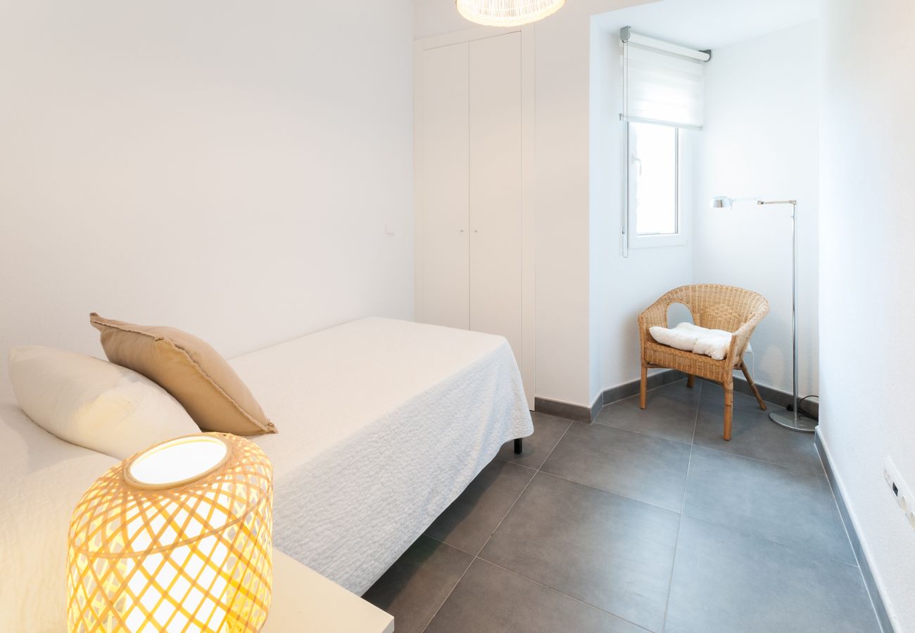 Apartment in Playa de Gandía - AG PRESIDENTE 3B - only families