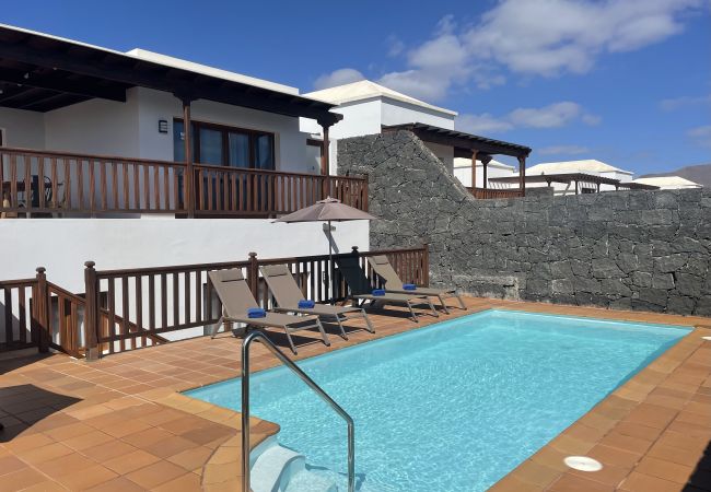 Villa in Playa Blanca - Villa Rosa Villa in Playa Blanca - Villa Rosa
