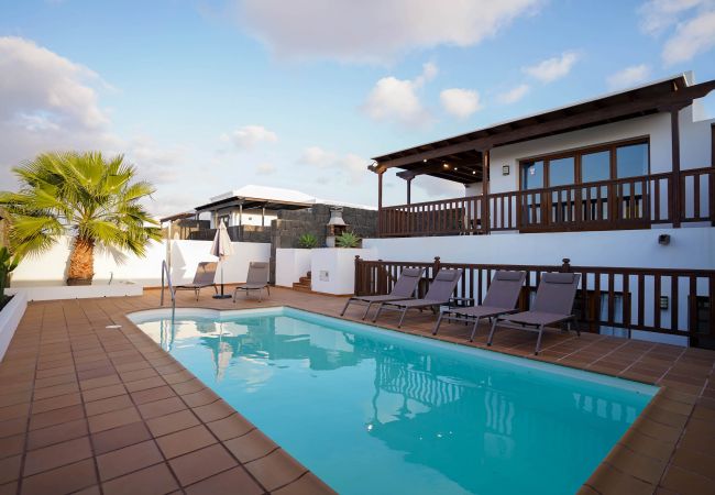 Villa in Playa Blanca - Villa Rosa Villa in Playa Blanca - Villa Rosa