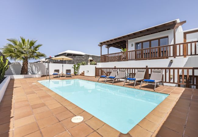 Villa in Playa Blanca - Villa Rosa Villa in Playa Blanca - Villa Rosa