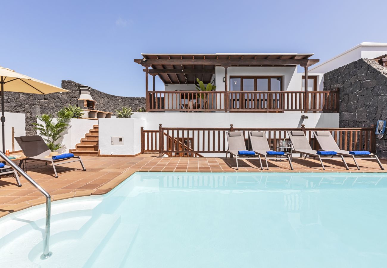 Villa in Playa Blanca - Villa Rosa