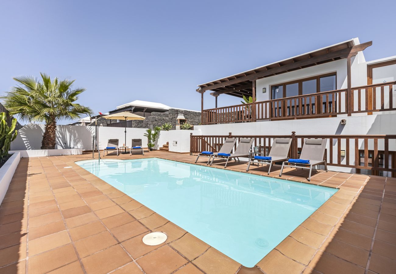 Villa in Playa Blanca - Villa Rosa