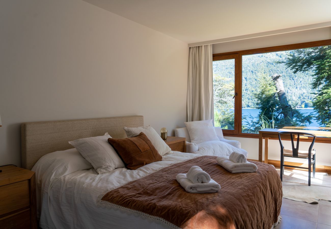 Apartment in San Carlos de Bariloche - ARRAYAN -1 A Stylish apartment with lake views 