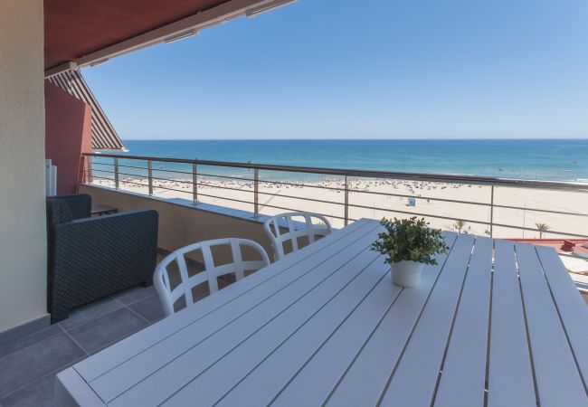 Apartment in Playa de Gandía - Amazing flat in front of the sea. Fully refurbished Apartment in Playa de Gandía - Amazing flat in front of the sea. Fully refurbished