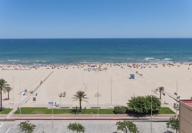 Apartment in Playa de Gandía - Amazing flat in front of the sea. Fully refurbished Apartment in Playa de Gandía - Amazing flat in front of the sea. Fully refurbished