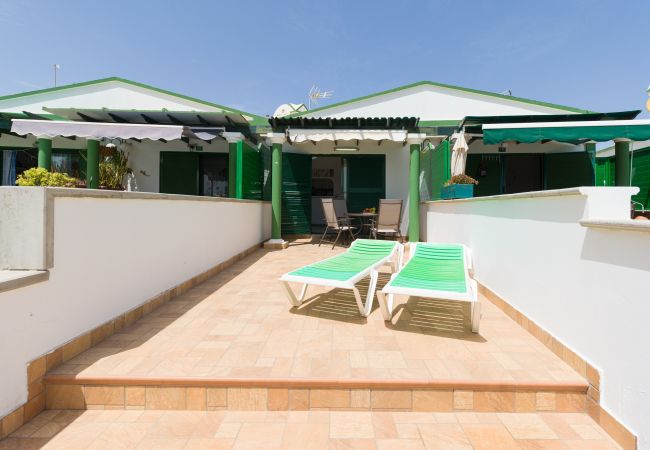 Bungalow/Linked villa in Maspalomas - HomeForGuest Vista Golf Bungalow with pool and terrace