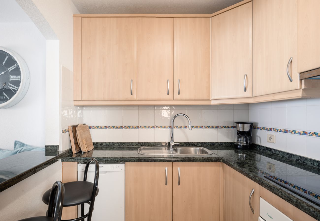 Apartment in Adeje - HomeForGuest Apto. La Caleta