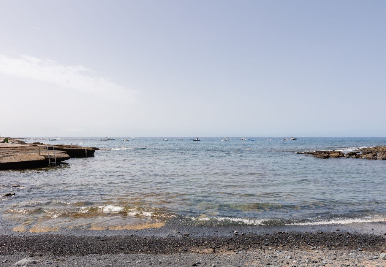 Apartment in Adeje - HomeForGuest Apto. La Caleta