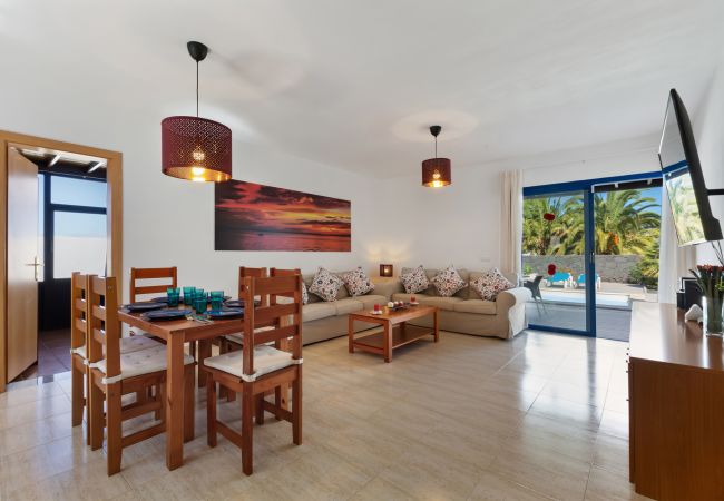 Villa in Playa Blanca - Villa Soleada - Villasexperience Villa in Playa Blanca - Villa Soleada - Villasexperience