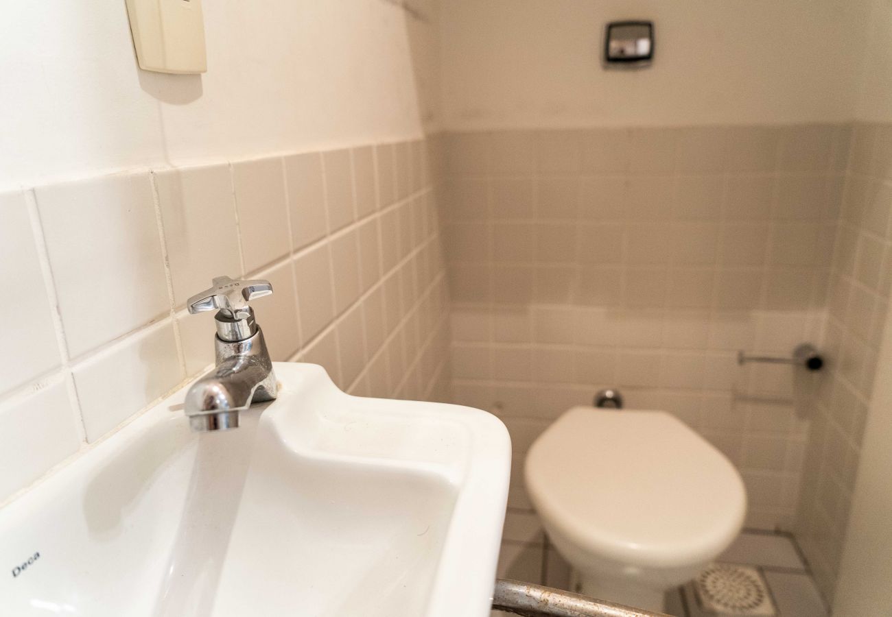 Apartment in Rio de Janeiro - 15 minutes from Leblon beach | VA202