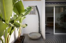 Terraced House in Las Palmas de Gran Canaria - Cosmopolitan Design by CanariasGetaway 