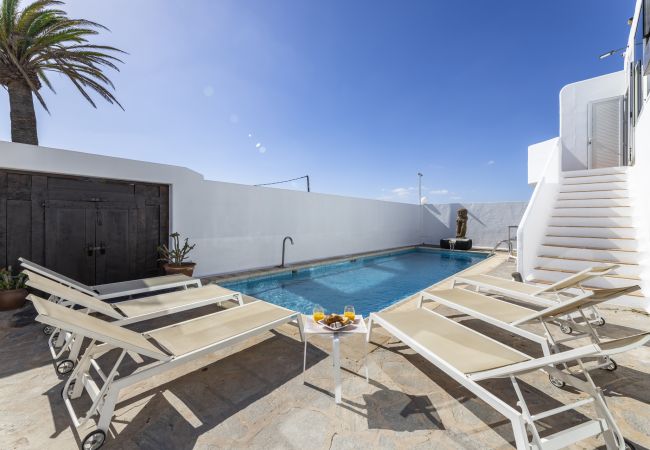 Chalet in Arrecife - Mirador del Océano - Primer piso Chalet in Arrecife - Mirador del Océano - Primer piso