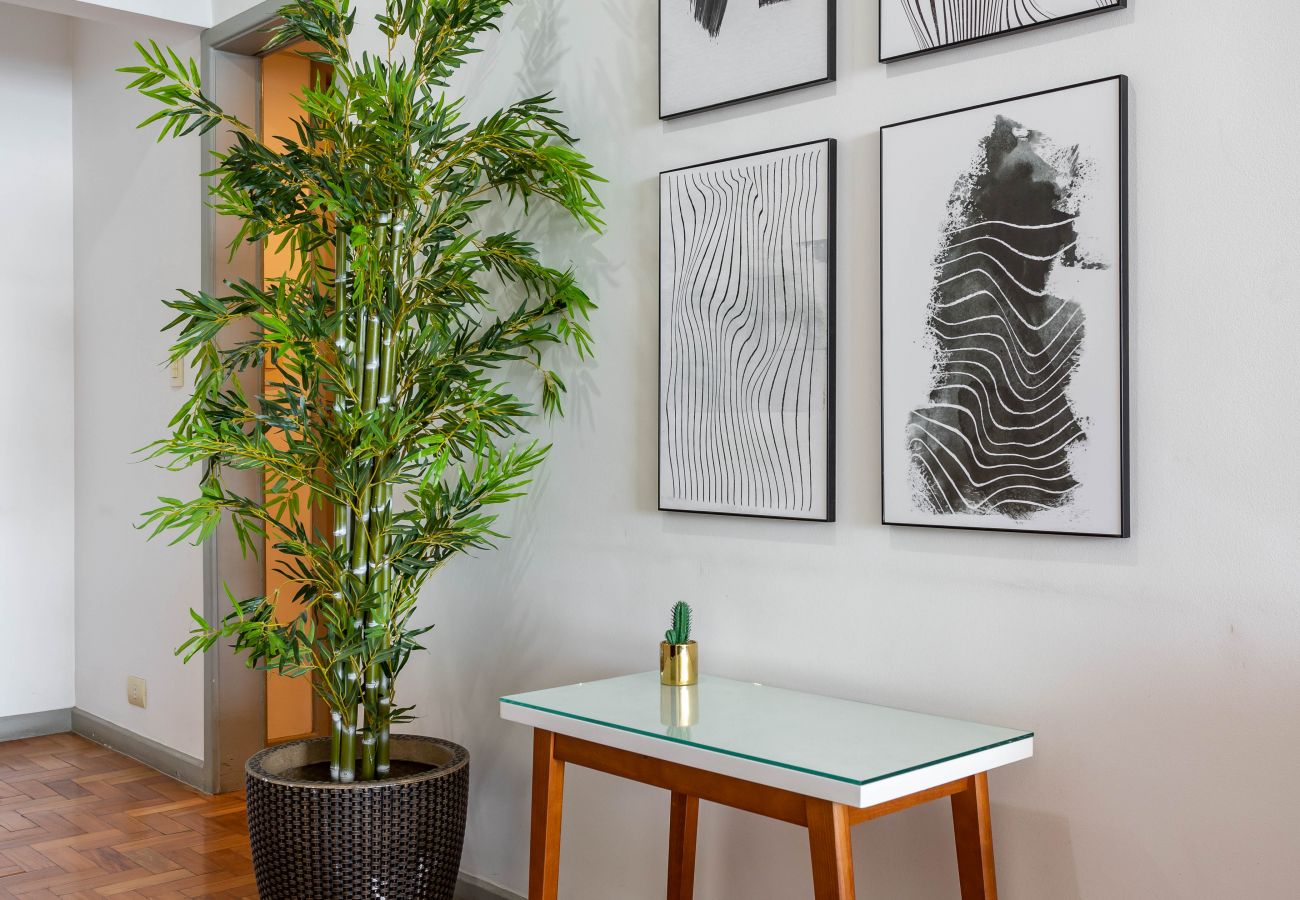 Apartment in Rio de Janeiro - View of Copacabana beach | A1103