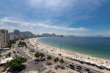 Apartment in Rio de Janeiro - View of Copacabana beach | A1103