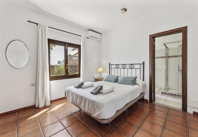 Villa in Puerto del Carmen - Villa Josephine Villa in Puerto del Carmen - Villa Josephine