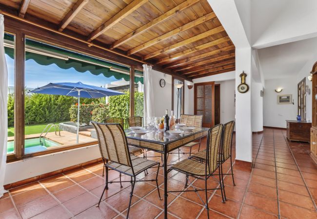 Villa in Puerto del Carmen - Villa Josephine Villa in Puerto del Carmen - Villa Josephine