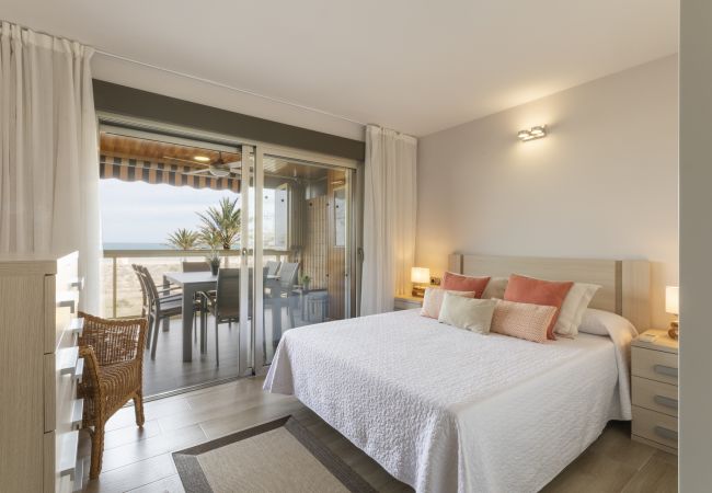 Apartment in Playa de Gandía - Luxury vacations in Bermuda Apartments in front of the beach Apartment in Playa de Gandía - Luxury vacations in Bermuda Apartments in front of the beach