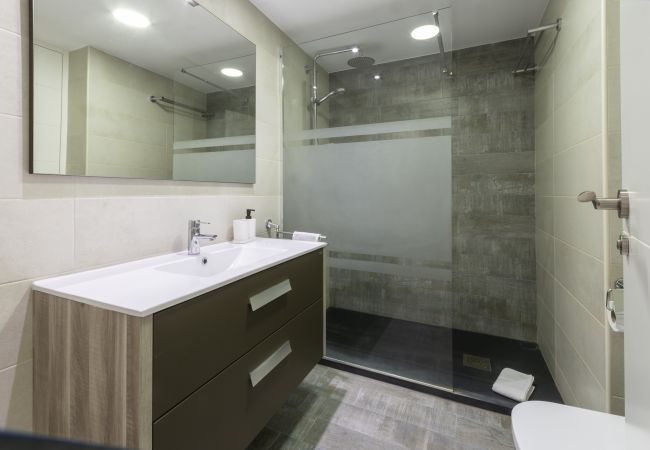 Apartment in Playa de Gandía - Luxury vacations in Bermuda Apartments in front of the beach Apartment in Playa de Gandía - Luxury vacations in Bermuda Apartments in front of the beach