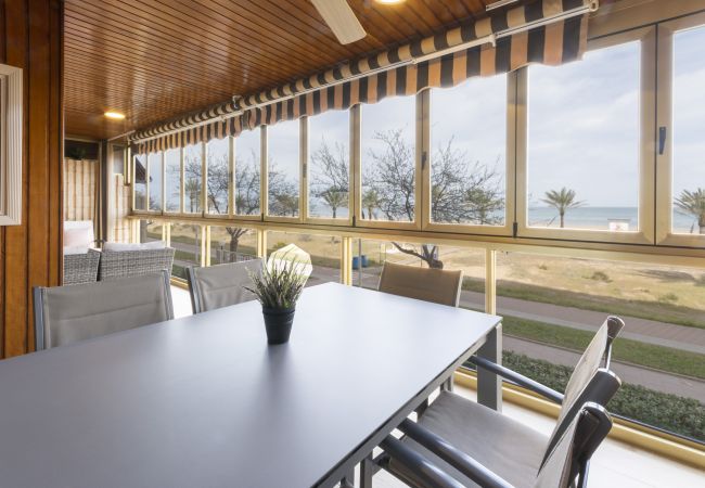 Apartment in Playa de Gandía - Luxury vacations in Bermuda Apartments in front of the beach Apartment in Playa de Gandía - Luxury vacations in Bermuda Apartments in front of the beach