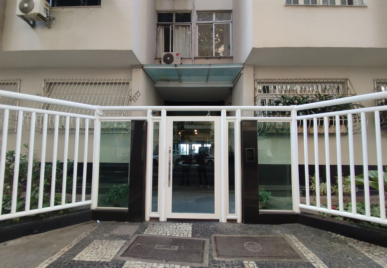 Apartment in Rio de Janeiro - A 2 minutos de la playa de Copacabana | A801