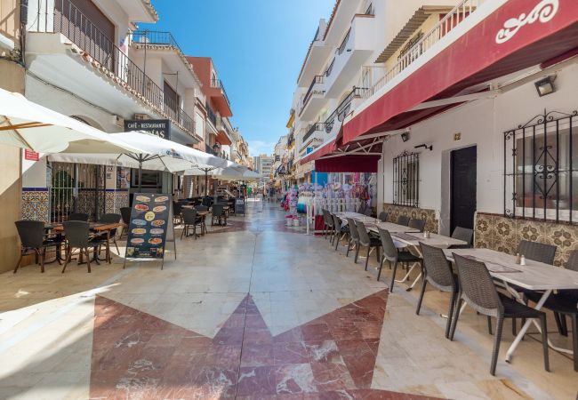 Studio in Torremolinos - HomeForGuest Bright studio in La Carihuela near the beach Studio in Torremolinos - HomeForGuest Bright studio in La Carihuela near the beach