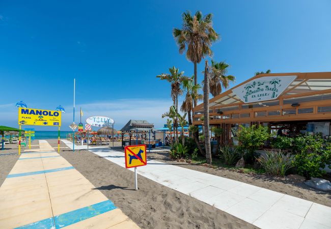 Studio in Torremolinos - HomeForGuest Bright studio in La Carihuela near the beach Studio in Torremolinos - HomeForGuest Bright studio in La Carihuela near the beach