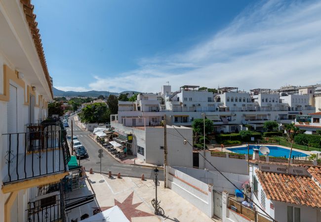 Studio in Torremolinos - HomeForGuest Bright studio in La Carihuela near the beach Studio in Torremolinos - HomeForGuest Bright studio in La Carihuela near the beach